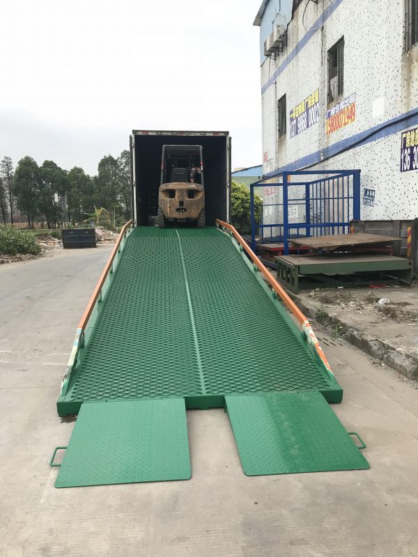 Chi tiết thông số kỹ thuật cầu dẫn hàng lên container 6 tấn - 10 tấn 1 Chi tiết thông số kỹ thuật cầu dẫn hàng lên container 6 tấn - 10 tấn