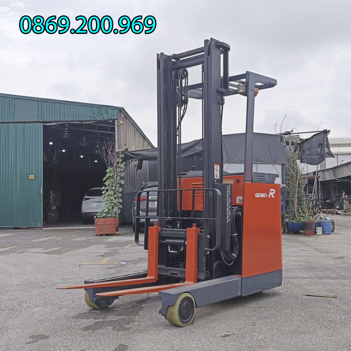 Xe nâng điện cũ Nhật bãi tại Hà Nội 2 xe nang dien cu dung lai 1 5 tan nang 4m toyota