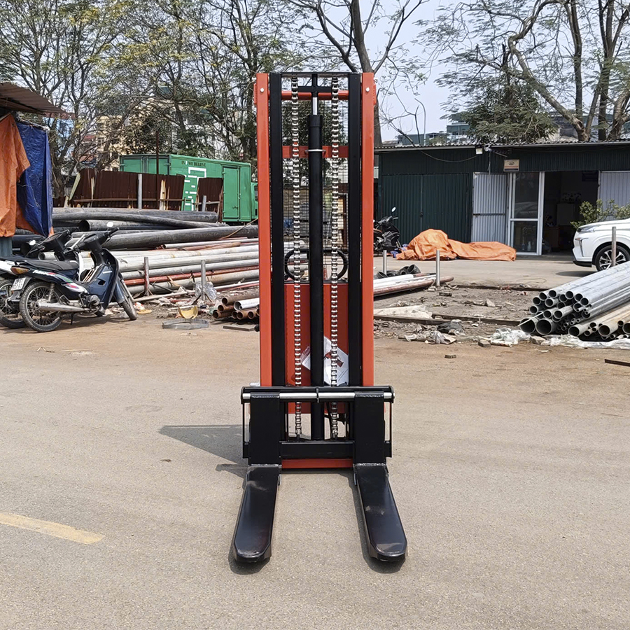 Xe nâng bán tự động 1,5 tấn nâng 3m CTD1530 hãng Maihui 2 Xe nâng bán tự động 1,5 tấn nâng 3m CTD1530 hãng Maihui - Ảnh 2