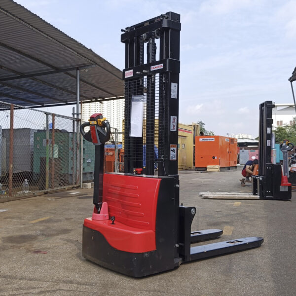 Xe nâng điện đi bộ lái 1,5 tấn nâng 3m LWS15-30 hãng Waylift