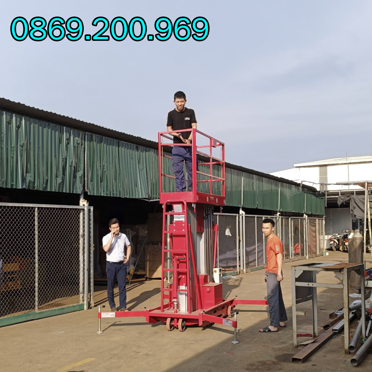 Xe nâng người làm việc trên cao: Giới thiệu và cách lựa chọn 3 Xe nâng người làm việc trên cao