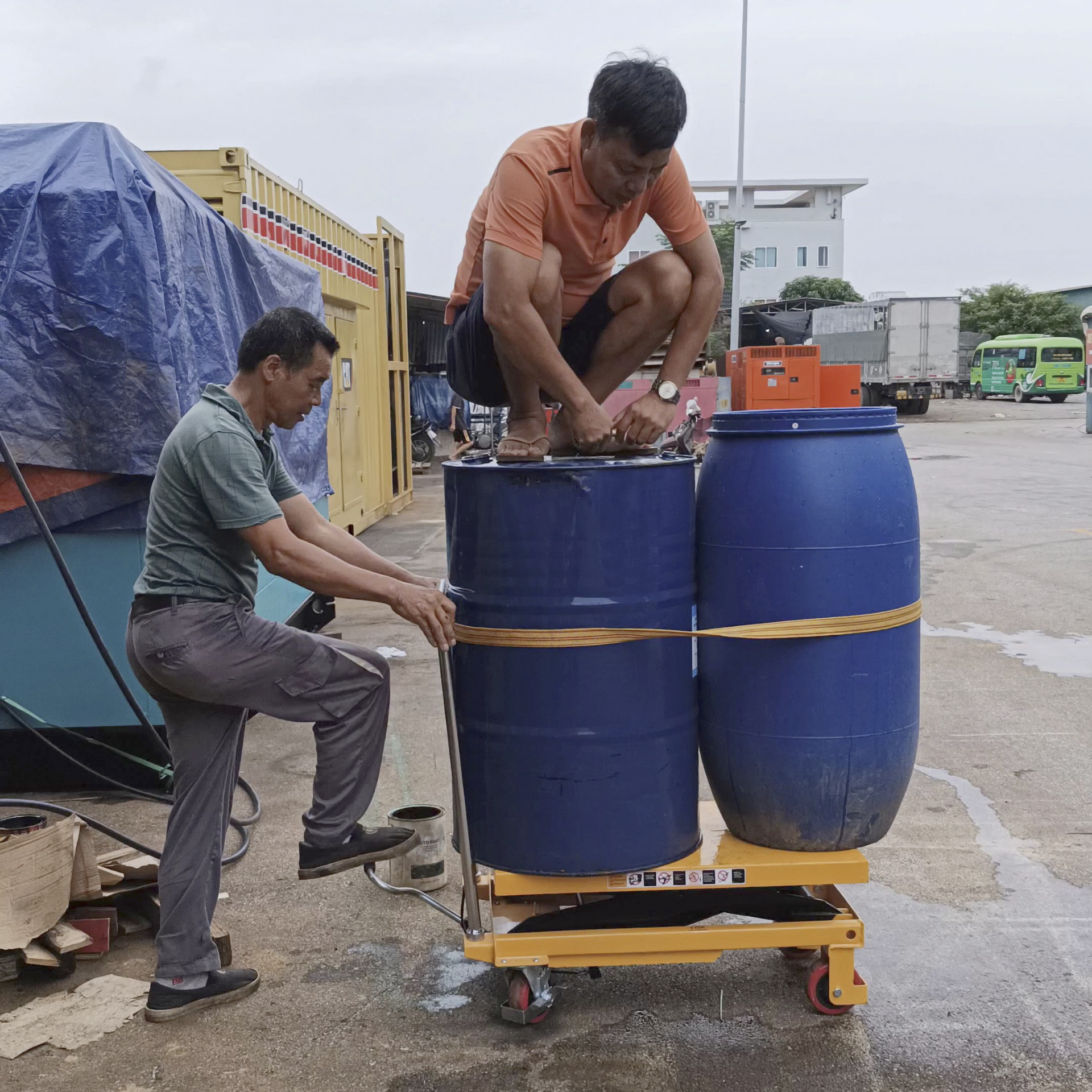 Hướng Dẫn Chọn Bàn Nâng Thủy Lực Phù Hợp 3 ban nang thuy luc 3