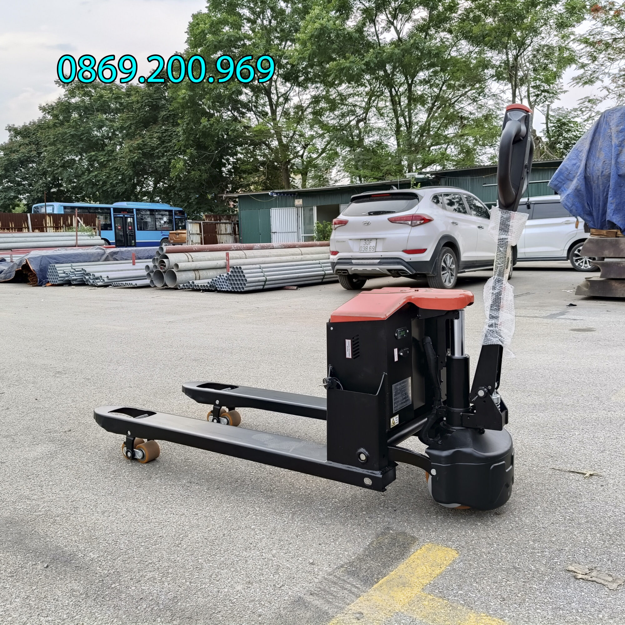 Giá Xe Nâng Tay Điện: Yếu Tố Ảnh Hưởng Và Bảng Giá Tham Khảo 12 Xe nâng tay điện