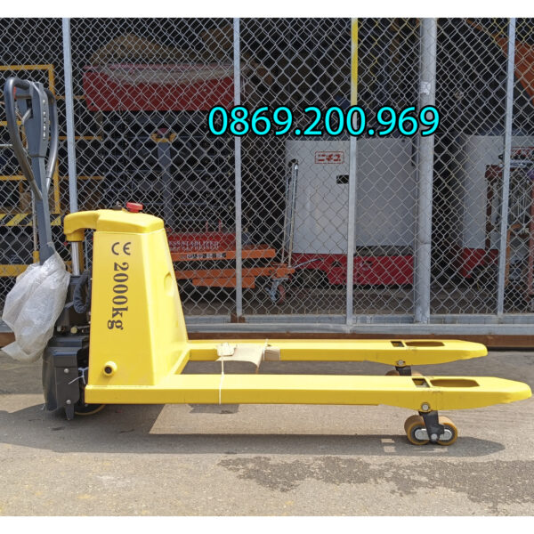 Giá Xe Nâng Tay Điện: Yếu Tố Ảnh Hưởng Và Bảng Giá Tham Khảo 9 gia xe nang tay dien 3