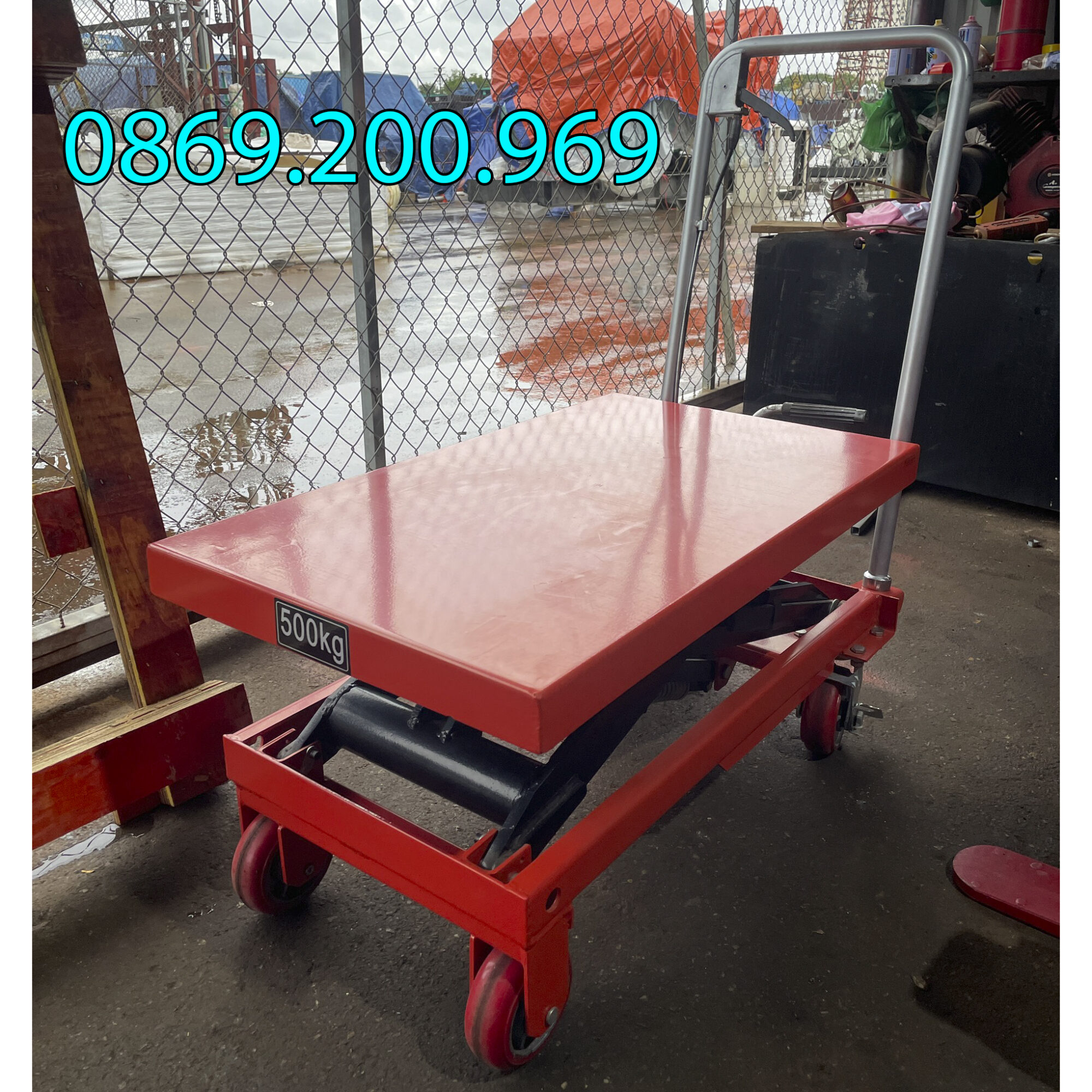 Xe Nâng Bàn - Khám Phá Sự Linh Hoạt, Giải Pháp Đa Năng Cho Mọi Ngành Nghề 2 Xe nâng bàn