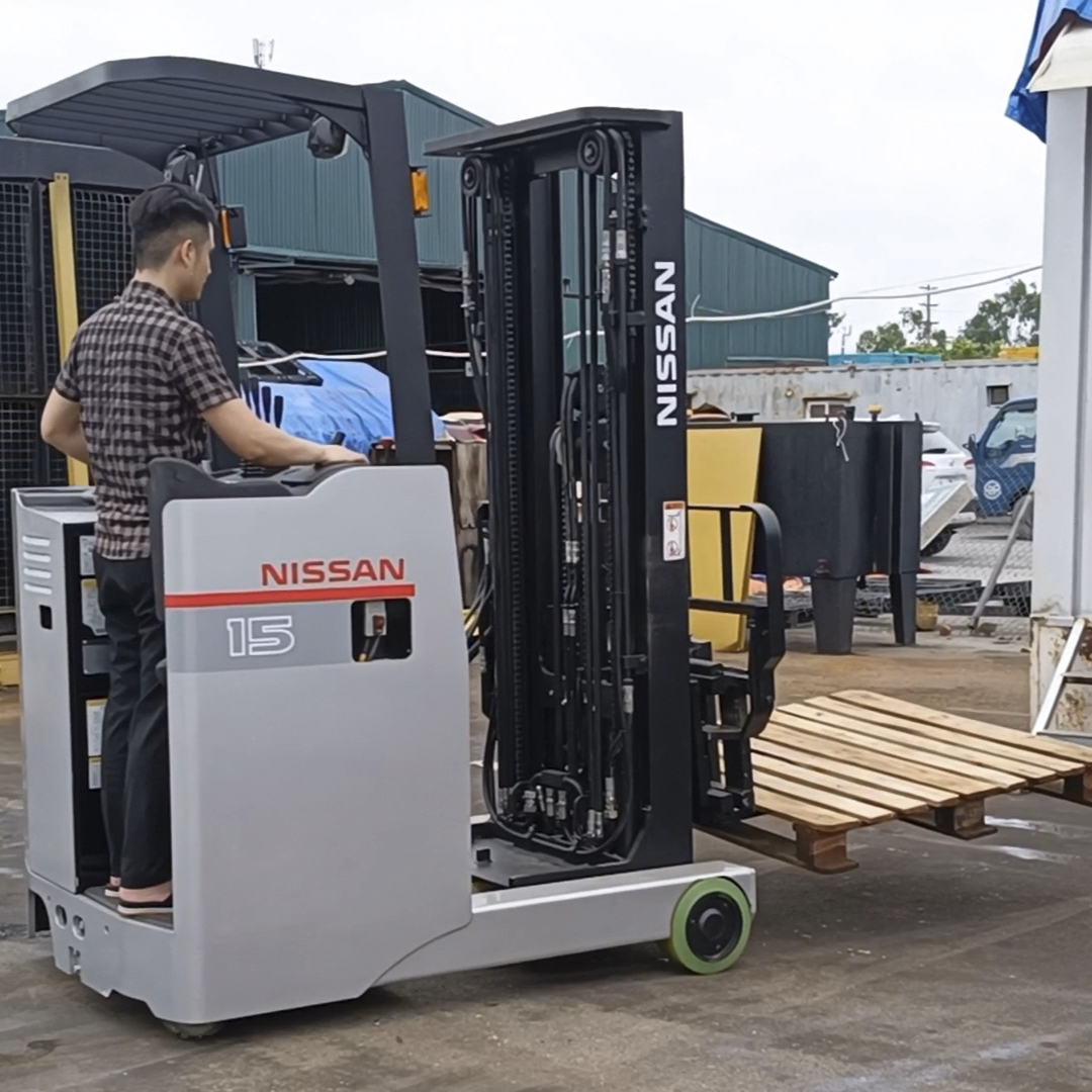Xe Nâng Điện Đứng Lái Cũ - Giá Rẻ, Chất Lượng Tốt 5 xe nang dien dung lai
