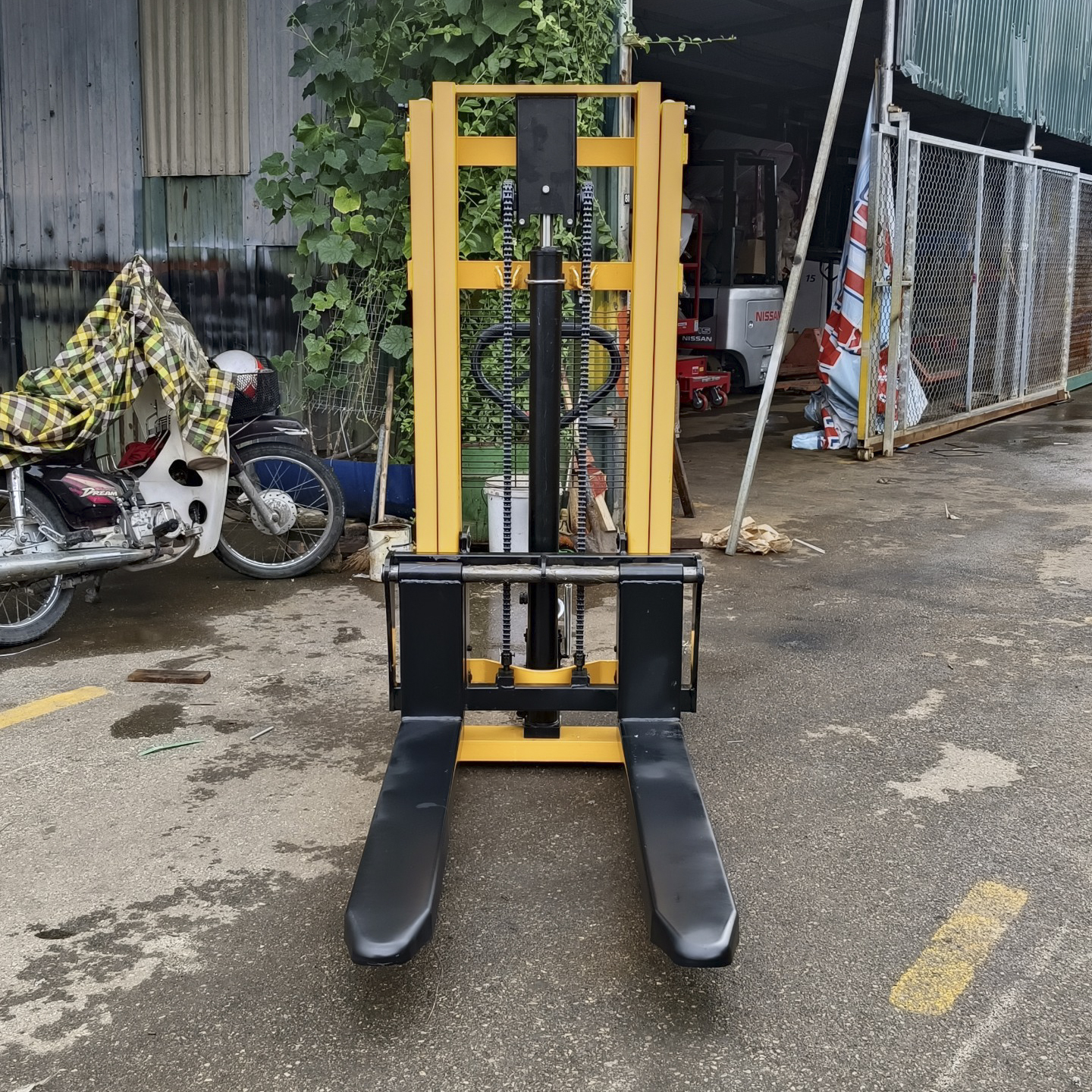 Xe nâng tay cao 1.5 tấn nâng 2m CTY-EH15/20 chính hãng Waylift 2 Xe nâng tay cao 1.5 tấn nâng 2m CTY-EH15/20 chính hãng Waylift - Ảnh 2