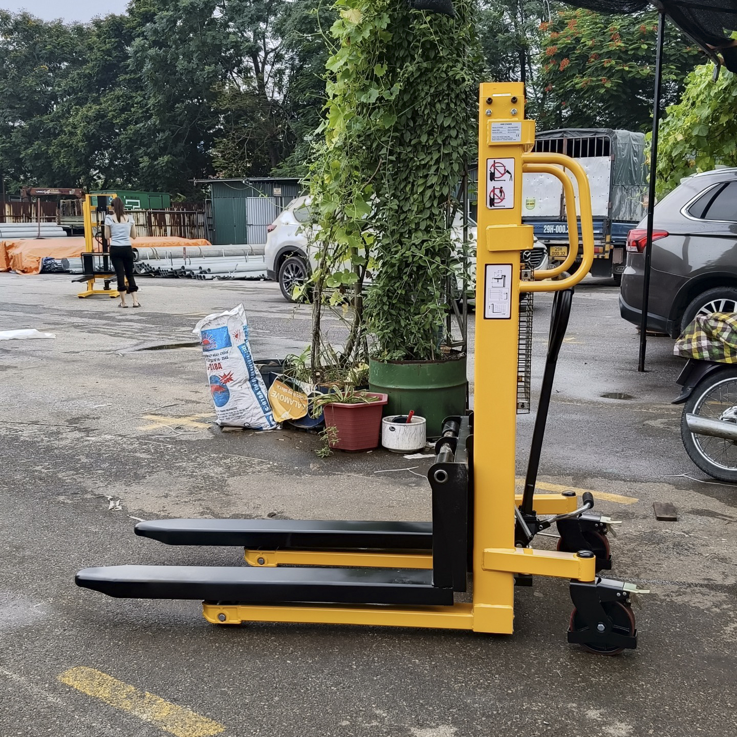 Xe nâng tay cao 1 tấn nâng 2m CTY-EH10/20 chính hãng Waylift 3 Xe nâng tay cao 1 tấn nâng 2m CTY-EH10/20 chính hãng Waylift - Ảnh 3