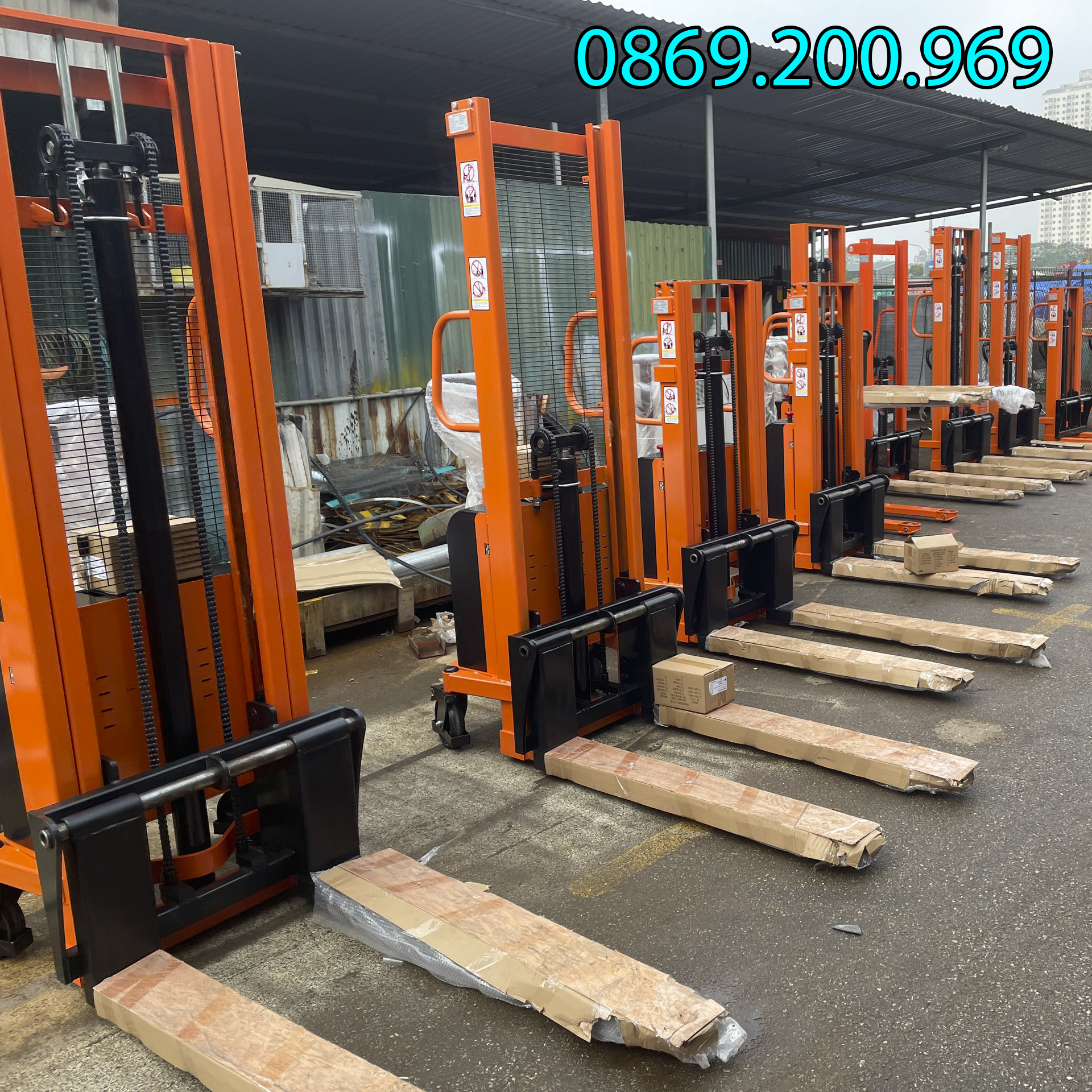 Đánh giá xe nâng bán tự động Trung Quốc 2 Đánh giá xe nâng bán tự động Trung Quốc