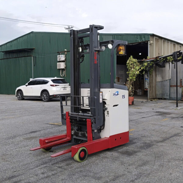Xe nâng điện đứng lái 1.5 tấn nâng 4m Nichiyu có dịch giá