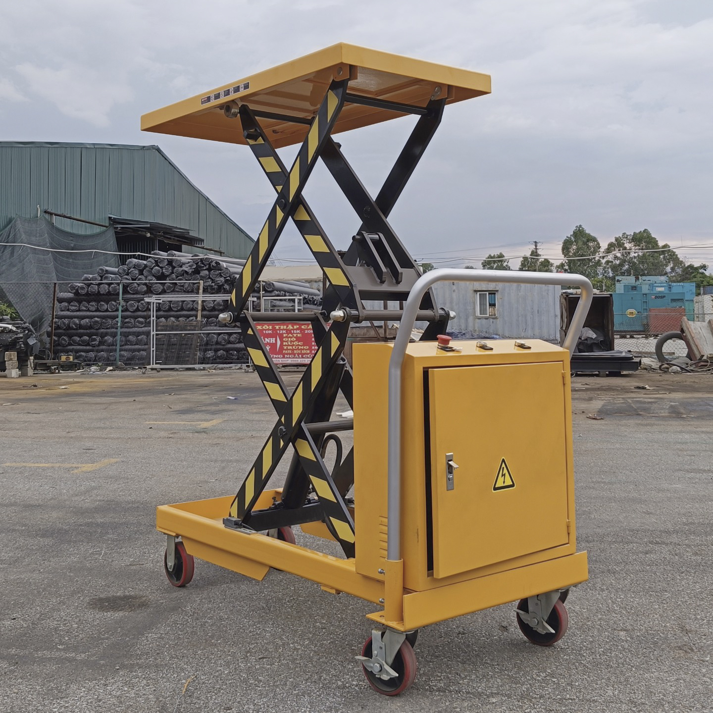 Bàn nâng điện 800kg nâng cao 1m7 DPS800 hãng Waylift nhập khẩu 3 Bàn nâng điện 800kg nâng cao 1m7 DPS800 hãng Waylift nhập khẩu - Ảnh 3