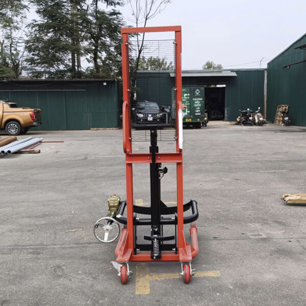 Xe nâng quay đổ phuy 350kg nâng 1m4 COT0.35/1.4 hãng Maihui 5 xe nang quay do phuy 350kg nang 1m4 3