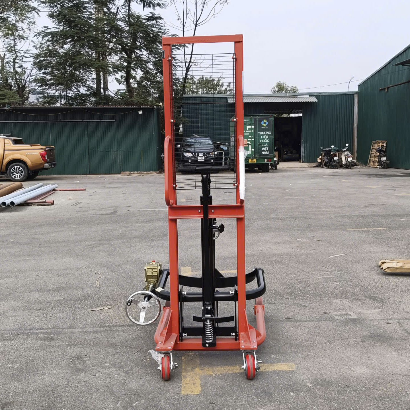 Xe nâng quay đổ phuy 350kg nâng 1m4 COT0.35/1.4 hãng Maihui 3 Xe nâng quay đổ phuy 350kg nâng 1m4 COT0.35/1.4 hãng Maihui - Ảnh 3