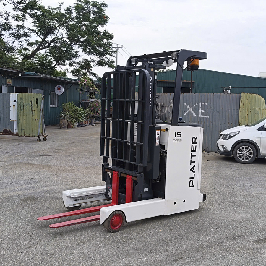 Thuê xe nâng điện - Giải pháp tối ưu cho hoạt động nâng hạ hiện đại 2 Xe nâng điện đứng lái