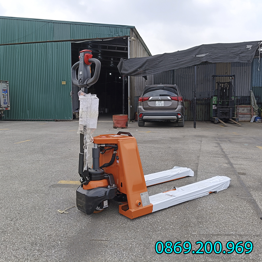 Xe Nâng Tay Điện - Lựa Chọn Hàng Đầu Cho Nhà Kho Thông Minh 10 xe nang tay dien 1