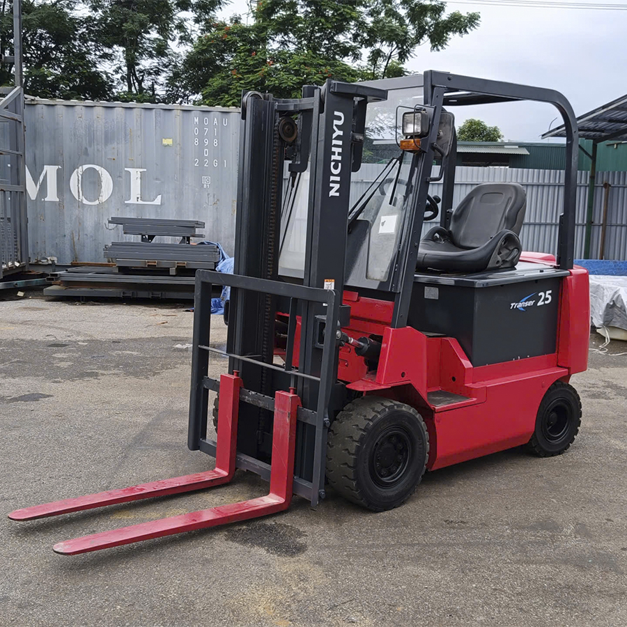 Xe nâng điện ngồi lái 2.5 tấn nâng 3m kho lạnh Nichiyu - Nhật 1 Xe nâng điện ngồi lái 2.5 tấn nâng 3m kho lạnh Nichiyu - Nhật