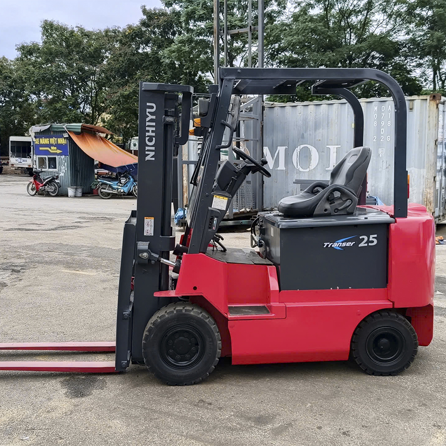 Xe nâng điện ngồi lái 2.5 tấn nâng 3m kho lạnh Nichiyu - Nhật 8 Xe nâng điện ngồi lái 2.5 tấn