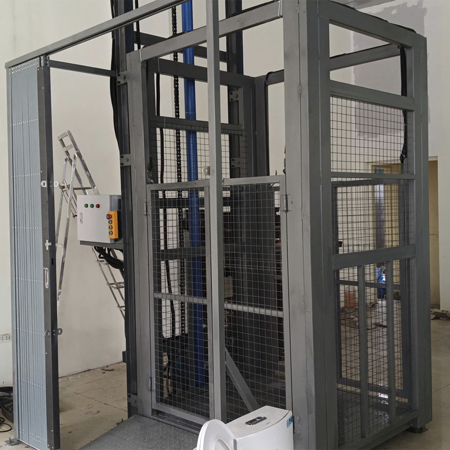 Vận Hành Thực Tế Thang Nâng Hàng Thủy Lực 500kg 3 Tầng – Nâng Êm, Khung Siêu Chắc 2 Thang nâng hàng thủy lực 500kg