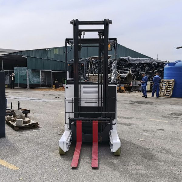 Xe nâng điện đứng lái 1.4 tấn nâng 4m hãng Nichiyu - Nhật 7 xe nang dien dung lai 1 4 tan nang 4m hang Nichiyu nhat bai 4
