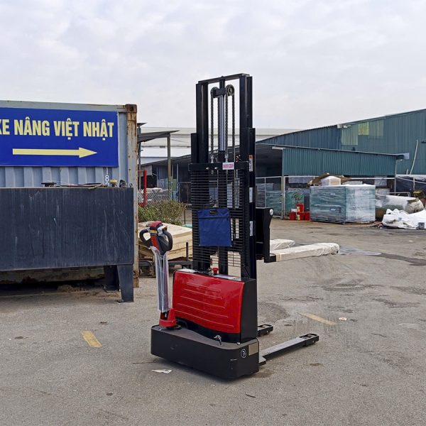 Xe nâng điện dắt lái 2 tấn nâng cao 3m LWS20-30 hãng Waylift 5 xe nang dien dat lai 2 tan nang 3m lws 20 30 3