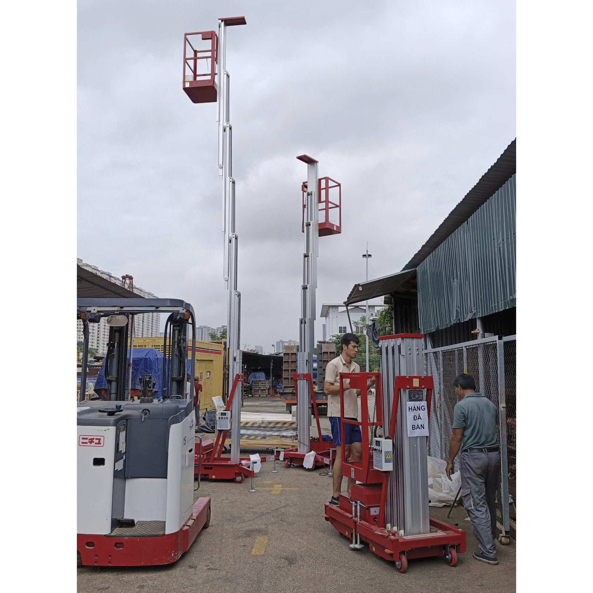 Xe nâng người 9m đơn tải trọng 125kg GTWY9-125 hãng Maihui 3 Xe nâng người 9m đơn tải trọng 125kg GTWY9-125 hãng Maihui - Ảnh 3