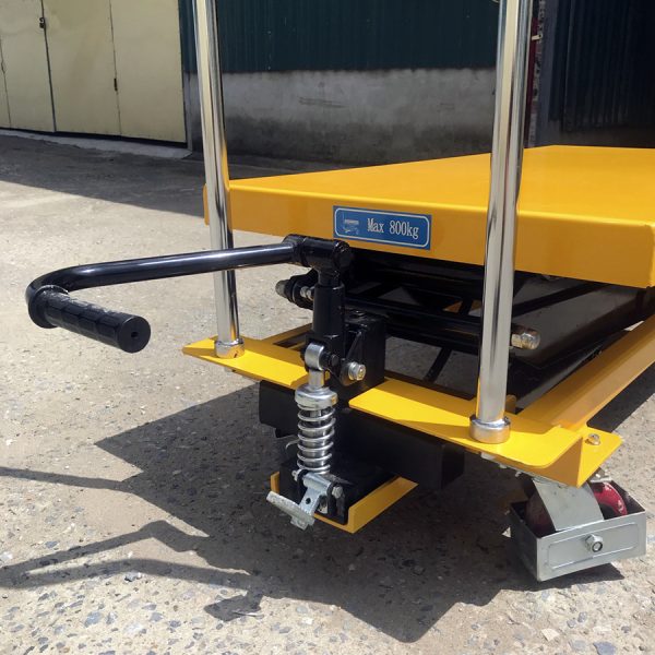 xe nang mat ban 800kg nang 1m5 pts800 2